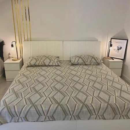 Διαμέρισμα Teo With Terrace Ρόβινι