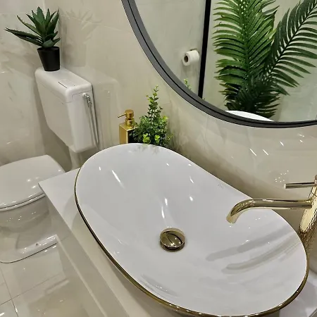 Teo With Terrace Апартаменты *