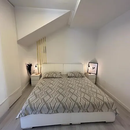 Апартаменты Teo With Terrace Ровинь